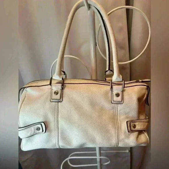Anne Klein Leather Tote Winter White - Picture 2 of 13